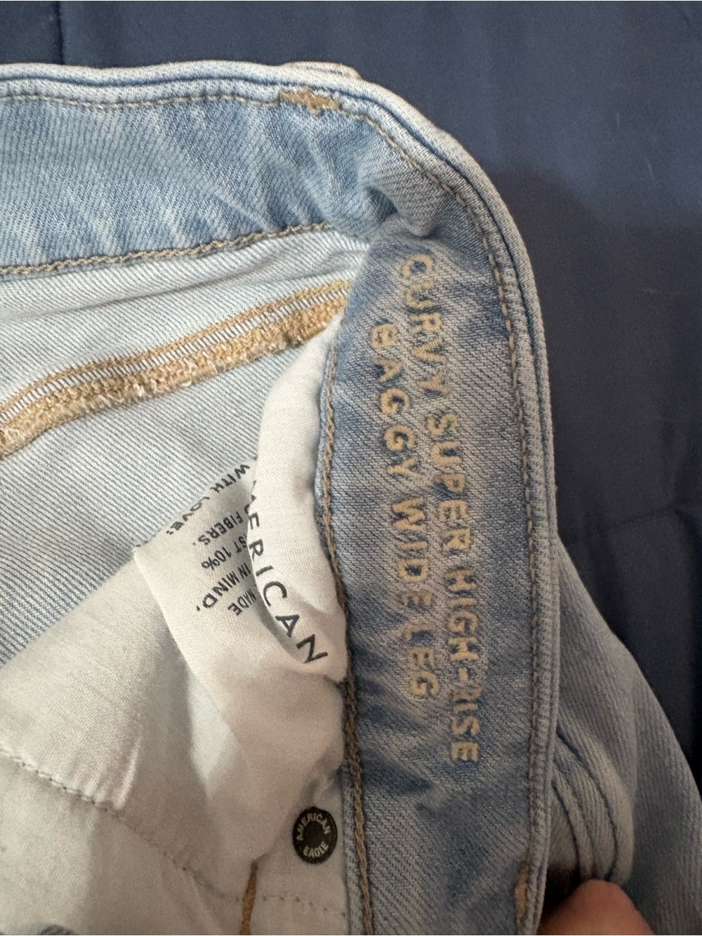 American Eagle Super High Rise Baggy Wide Leg Jeans - Picture 3 of 3
